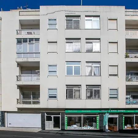 3br With Balcony And Free Parking By Lovelystay Apartment *